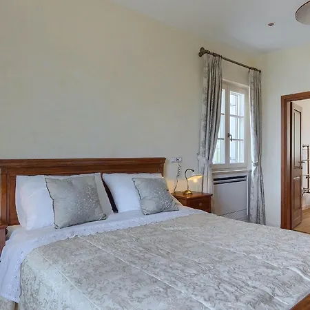 Terrarossa Kastelir Пореч