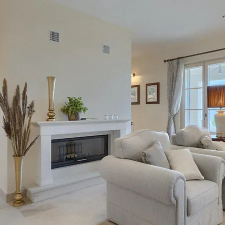 Terrarossa Kastelir بوريتش