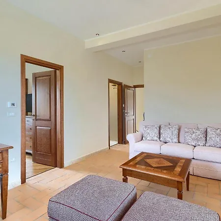 Terrarossa Kastelir بيت للعطل