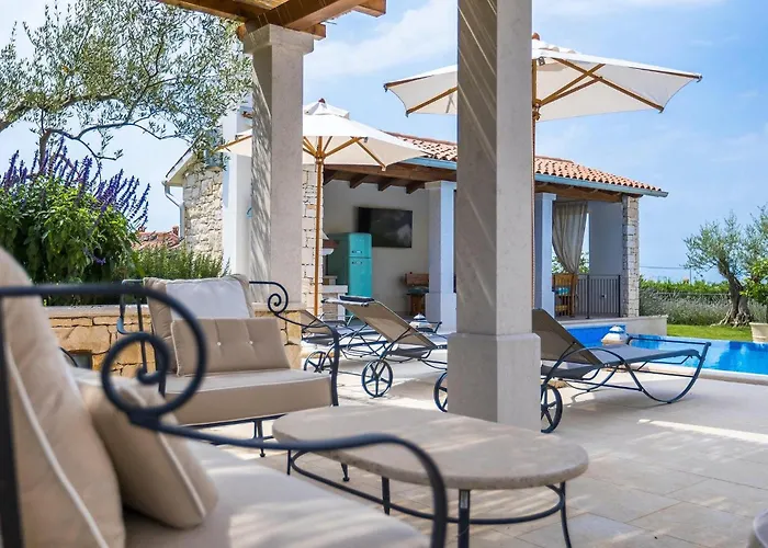 Terrarossa Kastelir Tatil Evi *