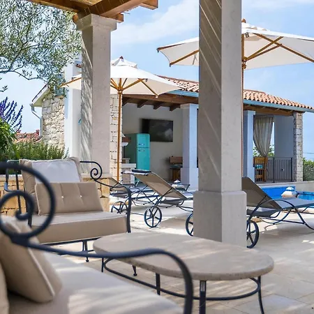 Terrarossa Kastelir Nyaraló *