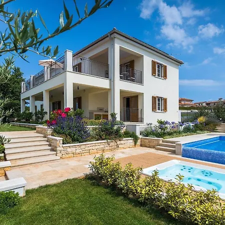 Nyaraló Terrarossa Kastelir *